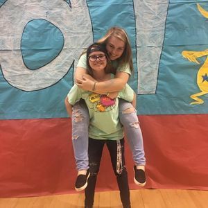 Meet your Posher, Claire